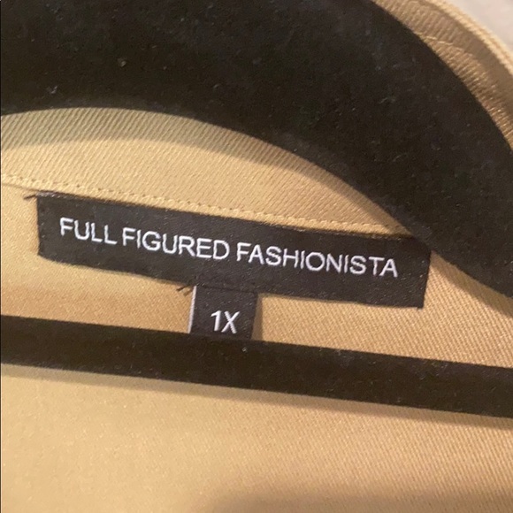 Khaki vest with zipper accent - Picture 4 of 6